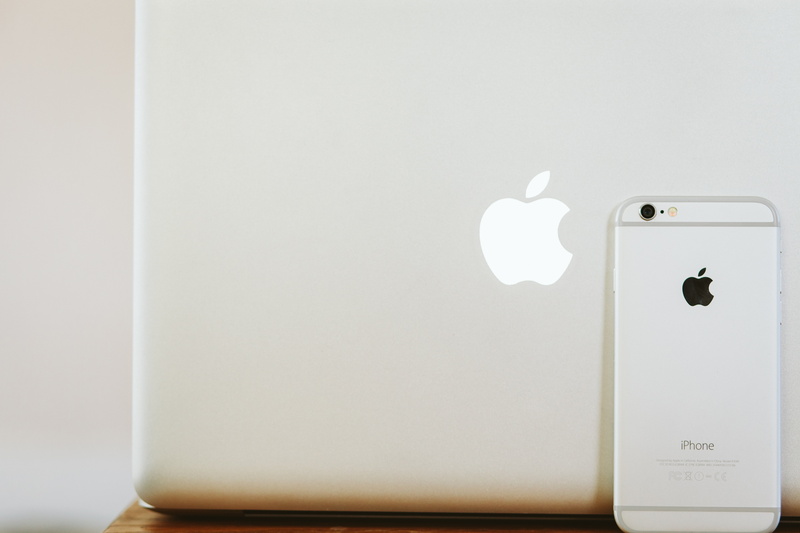 logo, white color, wireless technology, simplicity, convenience, apple Computers, bathroom, 5K, smart Phone, iphone, wall - building feature, single object