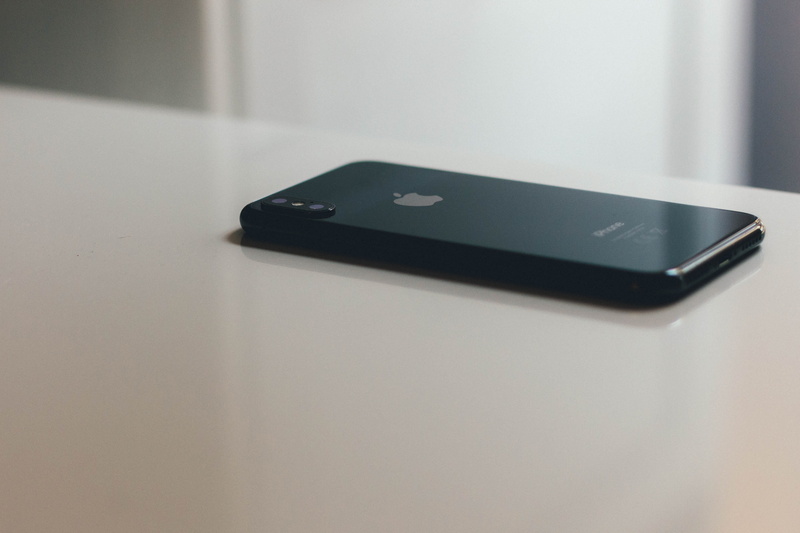 black, convenience, space gray, focus on foreground, iphone x, connection, technology, single object, valladolid, communication, still life, portable information device