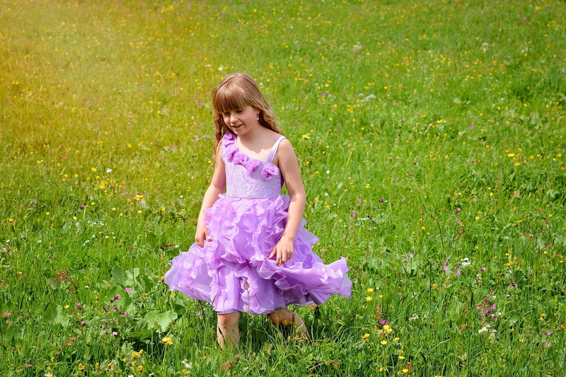 clothing, childhood, child, beauty, girls, full length, people, grass field, children only, beautiful, three quarter length, grass, cute, field, hairstyle