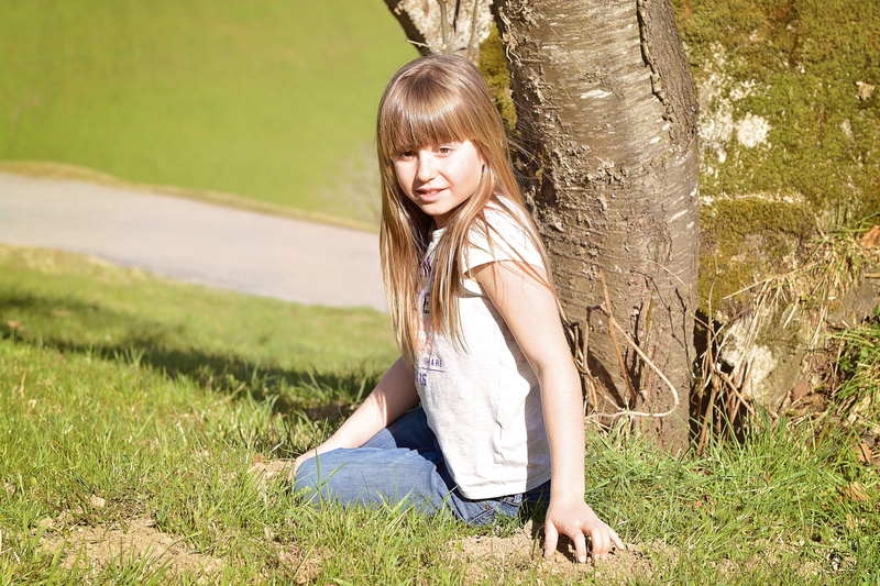 children only, caucasian Ethnicity, beautiful, happiness, cheerful, summer, beauty, relaxation, hair, one Person, lifestyle, child, innocence, long hair