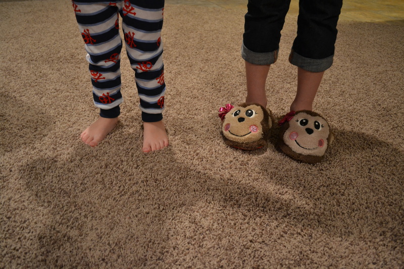 child, real people, kids, 4K, striped, standing, people, childhood, land, family, high angle view, bedtime, slippers, human leg, sand, children, day, girl