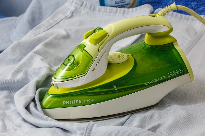 day, green, no people, linen, sheet, cleaning, washing, steam, clothing, domestic Life, ironing, small appliances, green color, clean, furniture, appliance