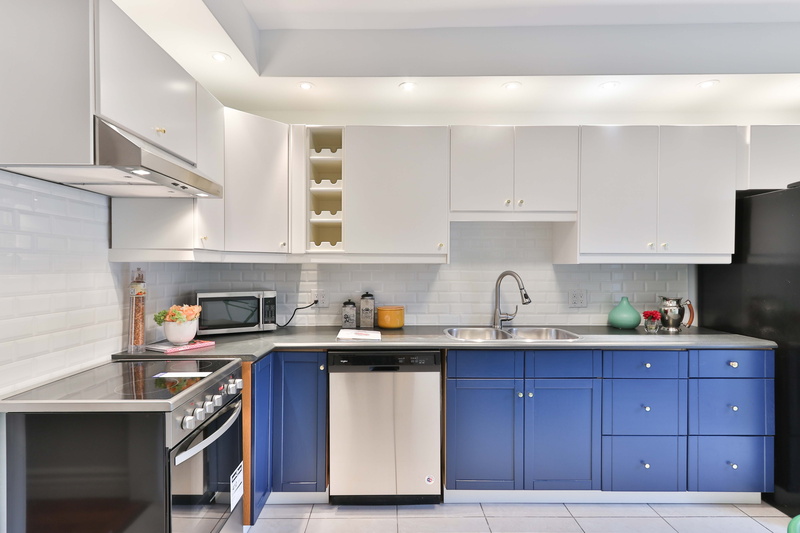 furniture, no people, apartment, kitchen counter, cabinet, white color, faucet, household equipment, oven, indoors, appliance, home showcase interior, kitchen