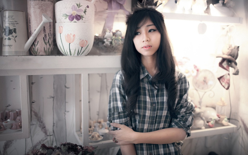 waist up, smiling, s, asian and Indian Ethnicities, fashion, black, real people, small Business, one Person, people, shirt, occupation, asian, girl, japanese Ethnicity
