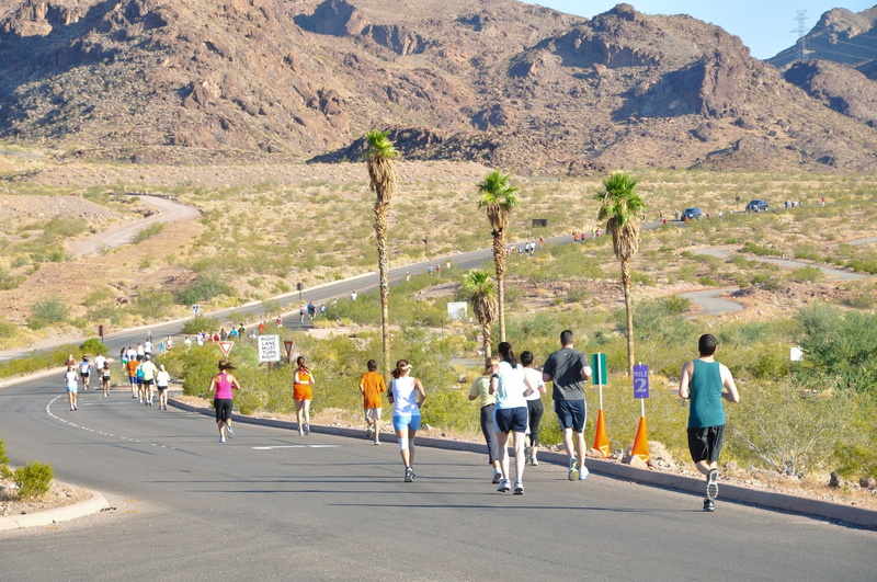 crowd, full length, desert, hills, transportation, near, jog, long distance, national recreation area, landscape, runners, group of people, endurance, marathon
