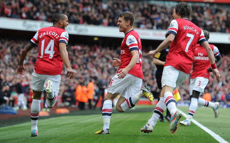 1080P, match - sport, group of people, motion, running, men, team sport, people, tribune, sports uniform, soccer, Bacary Sagna, sport, The Gunners, soccer ball