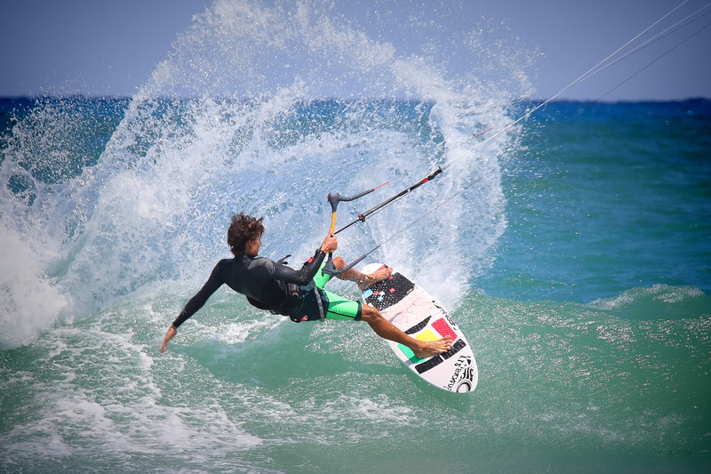 water, water sports, sport, outdoors, real people, surf, lifestyles, man, surfing, splashing, holiday, nature, people, splash, surfer, waterfront, horizon over water