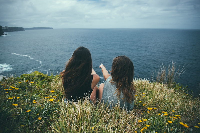 women outdoors, back, sea, photography, Noel Alvarenga, 720P, Chill Out, women