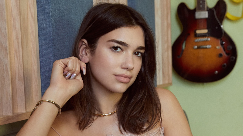celebrity, music, contemplation, model, arts culture and entertainment, looking at camera, headshot, beautiful woman, portrait, adult, 4K, brown hair