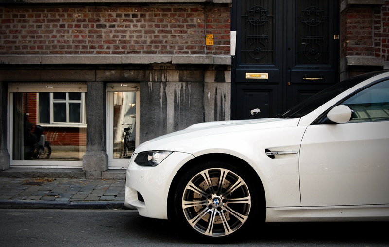 mode of transportation, building exterior, no people, BMW E92 M3, garage, residential district, street, BMW, built structure, day, BMW M3 , car, building