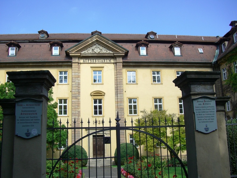 clear sky, built structure, city, architectural column, the past, day, nature, sky, history, window, bamberg, building, 1080P, text, film, plant, outdoors