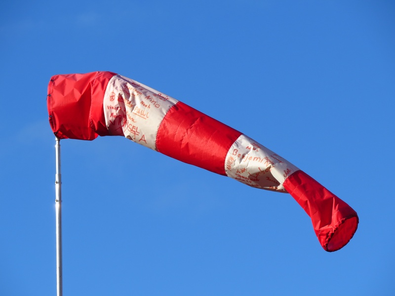 red, pole, anemometer, nature, windy, weather, patriotism, no people, wind sock, sunny, weathervane, emotion, air, wind speed, flag, streamlined, 4K, air bag