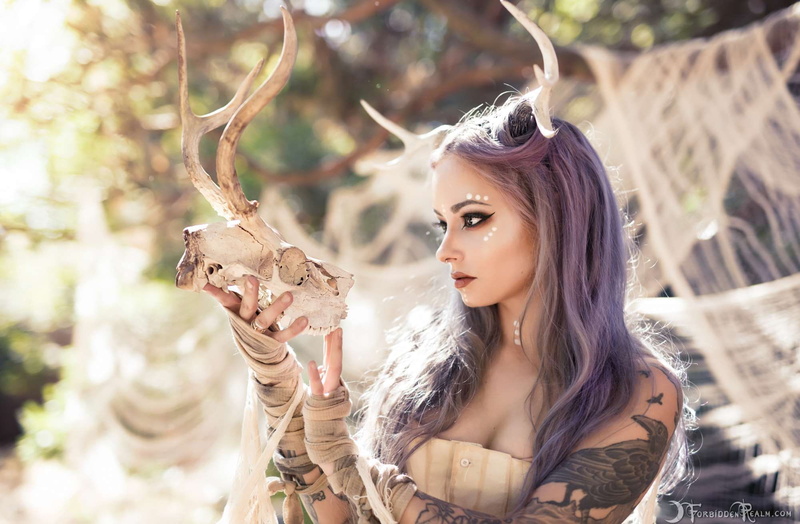 one person, adult, day, hairstyle, witch, purple hair, portrait, Genevieve, beautiful woman, holding, cosplay, tree, 1080P, hair, young women, forest creature