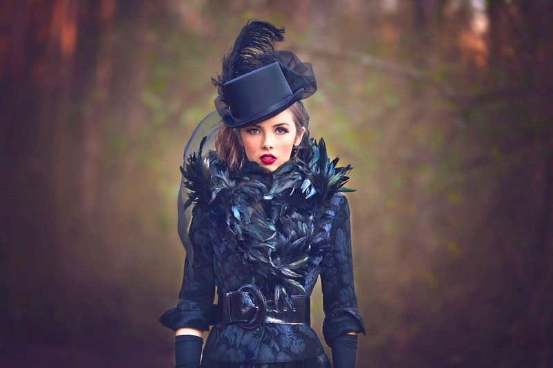 human face, hair, hairstyle, 1080P, tree, portrait, model, looking at camera, focus on foreground, young adult, land, women, glamour women, hat, adult