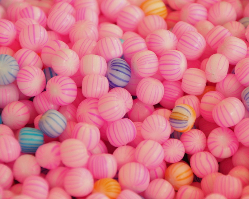 abundance, beauty in nature, group of Objects, candy, flower, no People, 720P, food, yellow, decoration, valentines day - holiday, sugar, pink, celebration