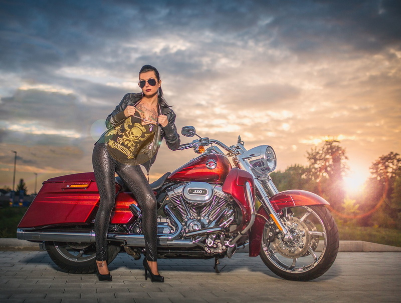 model, full length, transportation, portrait, cloud - sky, young women, riding, outdoors, 1080P, women with motorcycles, mode of transportation, beauty