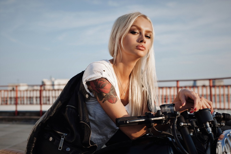 beauty, Tattoo, young adult, attitude, clothing, Long Hair, beautiful woman, leather jacket, young women, 1080P, hair, Women, Blonde, one person, leather