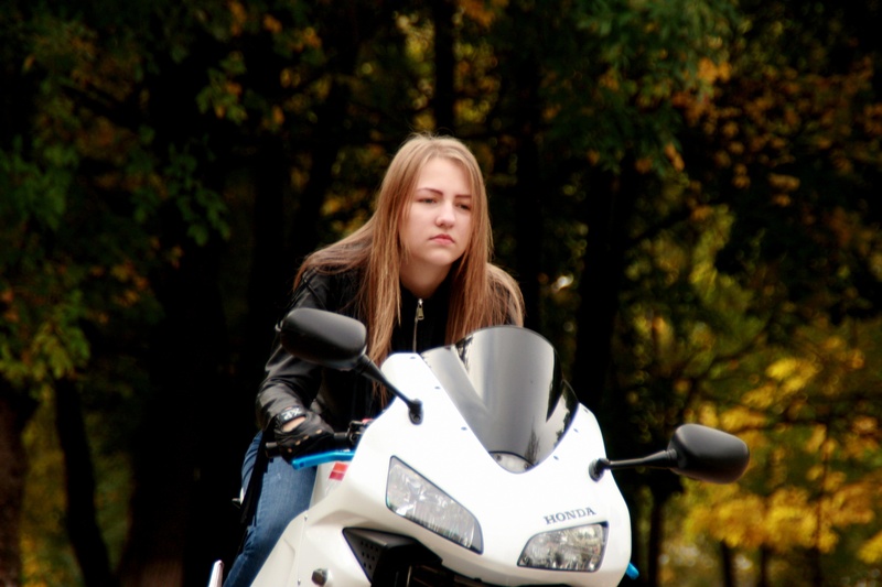 young adult, teenager, real people, portrait, sports, white, nature, day, bike, riding, biker, front view, leisure activity, one person, ride, beauty, girl