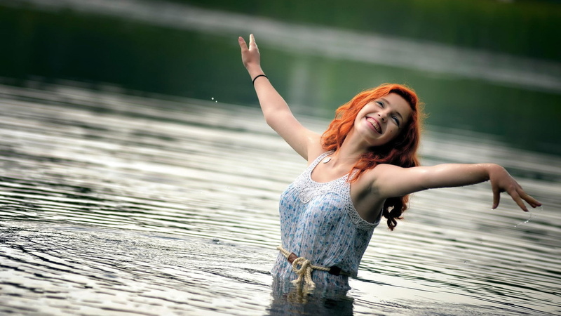 beauty, portrait, one person, smiling, lifestyles, water, armpits, arms up, leisure activity, outdoors, real people, standing, young women, looking at camera