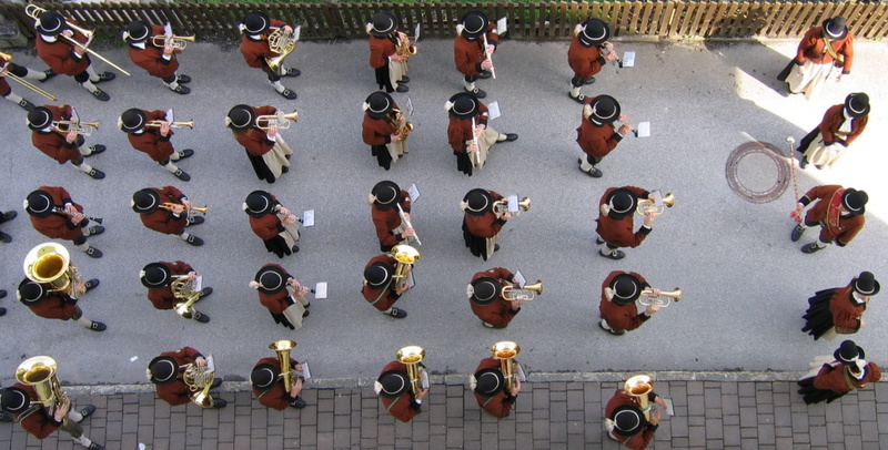 high angle view, protection, art and craft, large group of people, onslaught, side by side, top view, crowd, band uttendorf, marching, real people, creativity