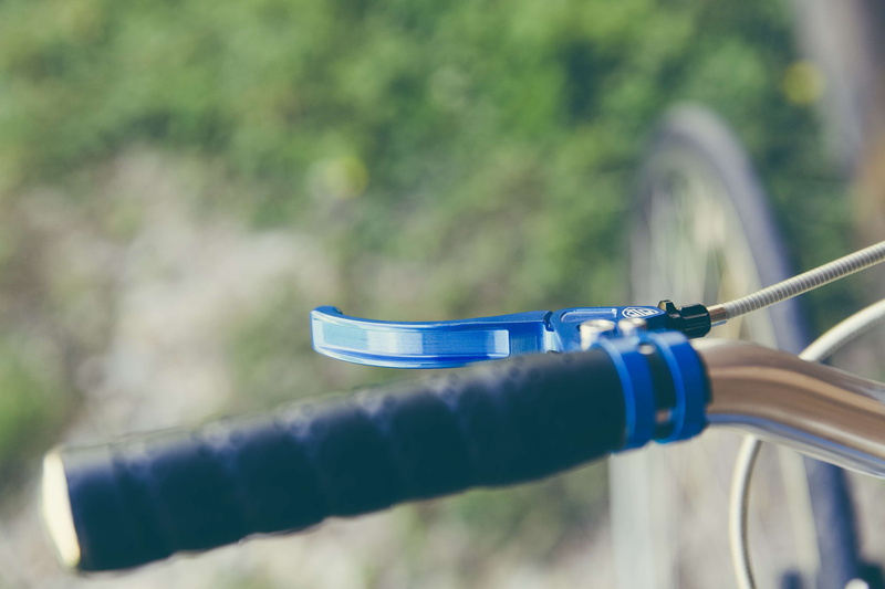 speed, day, fixie, single speed, hipster, outdoors, customized, transportation, high speed, handlebar, gear ring, close-up, retro, racing bike, minimal