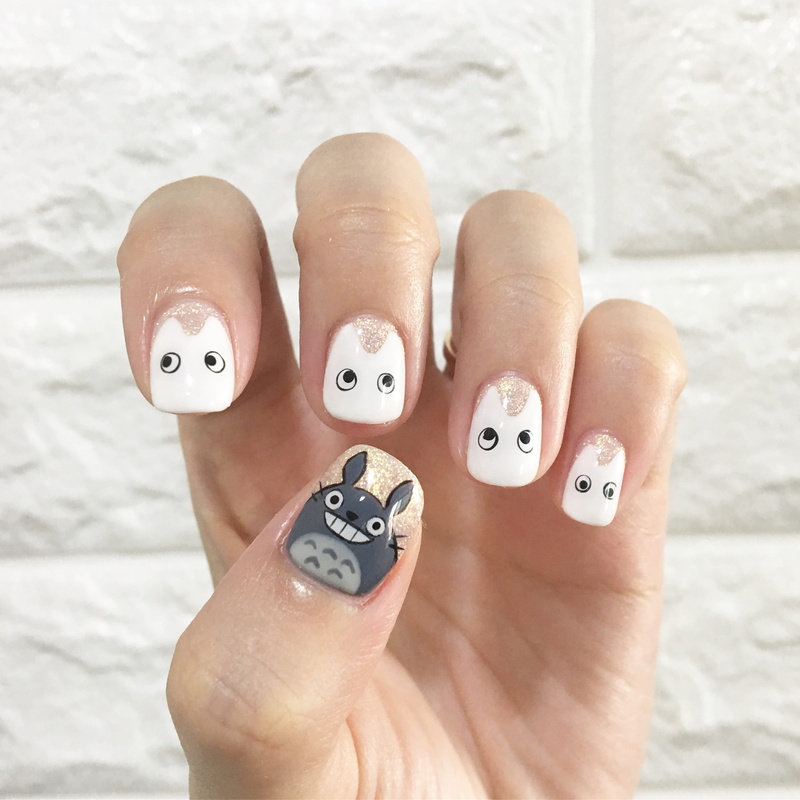 stone wall, body part, human hand, polish, girl, white, nail polish, hand, close-up, indoors, lifestyles, finger, nail art, real people, manicured nails