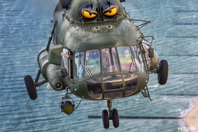 Helicopter, OKB M. L. Mil, Spotlight, HESJA Air-Art Photography, Gesture, Pilot, Cockpit, Cabin, 1080P, Mi-17АЕ, Mi-17, Polish air force, Chassis