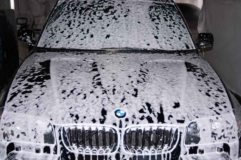 wellbeing, grime, dirty, garage, nature, wash, water, food and drink, automobile, dirt, cold temperature, bubble, wet, service, indoors, car, pattern, carwash