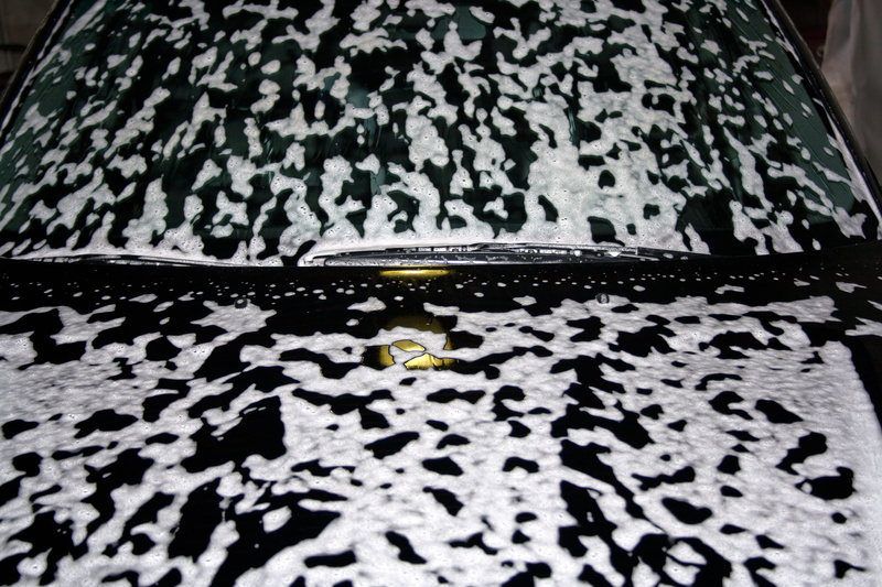 close-up, wash, textured, paper, black color, clear, water, car, vehicle, detergent, white color, design, soap, clean, dirt, one animal, garage, no people