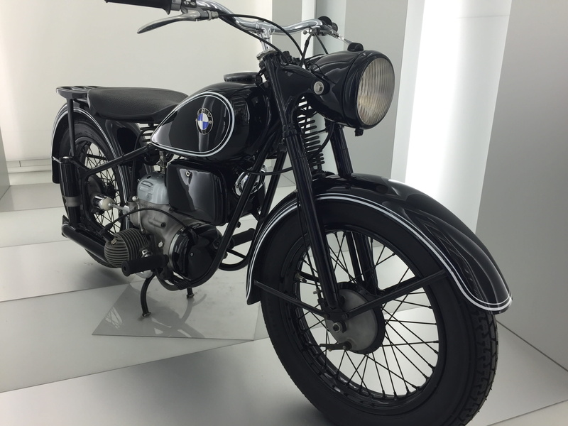 focus on foreground, historic motorcycle, metal, no people, day, city, mode of transportation, 2K, motor cycle, gloss, medical equipment, wheel, motor