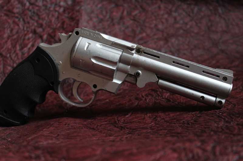 Handgun, violence, weapon, Revolver, close-up, Firearm, communication, law, ammunition, 5K, guns, security, red, warning sign, Pistol, gray, aggression