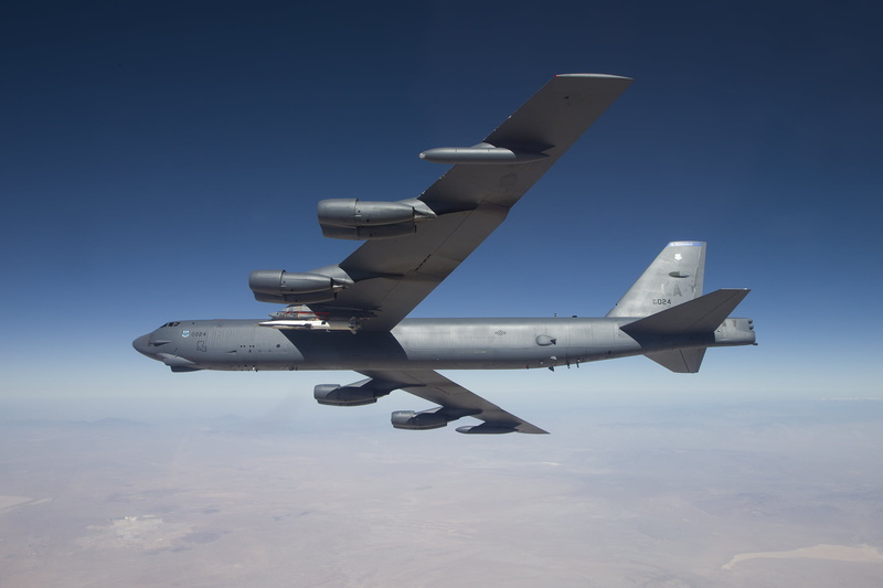 outdoors, cloud - sky, air vehicle, Boeing B-52 Stratofortress, aircraft, on the move, fighter plane, transportation, airplane, motion, no people, nature