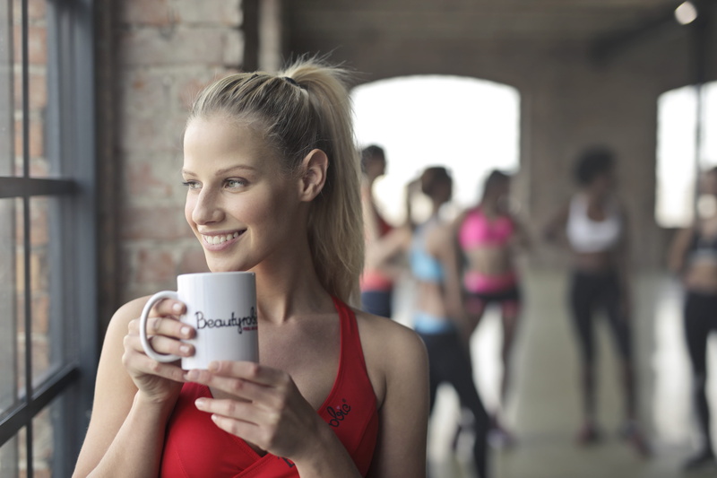 white, fit, blond, refreshment, red, beautiful woman, drinking, women, adult, female, young adult, wearing, mug, coffee - drink, indoors, top, fitness