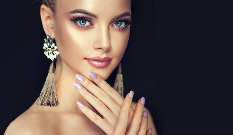 hairstyle, style, manicure, makeup, 5K, face, Beautiful, portrait, black background, luxurious, earrings, hands, girl, beauty, model