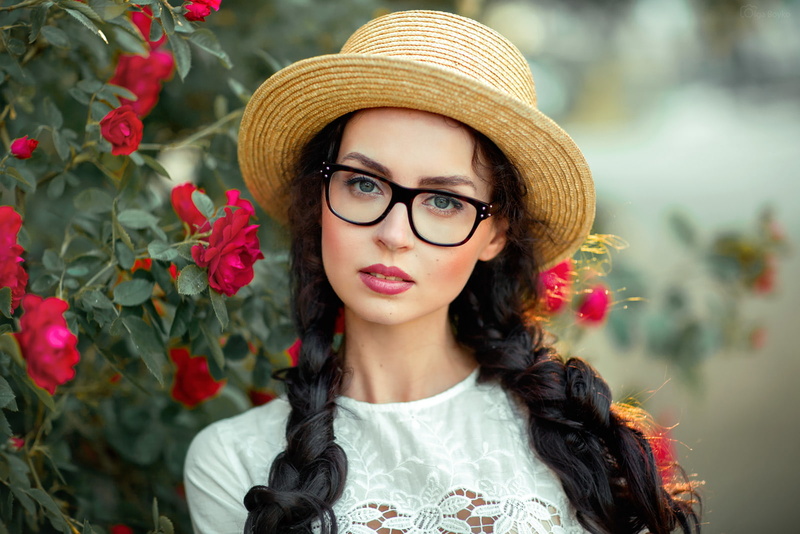 looking at camera, adult, young women, women, 720P, women outdoors, pigtails, young adult, fashion, lipstick, depth of field, beautiful people, one person