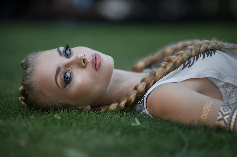women outdoors, lying down, beauty, hair, blond hair, young women, 1080P, young adult, grass, blonde, blue eyes, outdoors, beautiful woman, women, relaxation