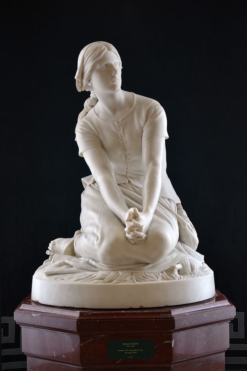 sculpture, human representation, art, art and craft, no people, indulgence, indoors, white color, male likeness, close-up, unhealthy eating, musee conde