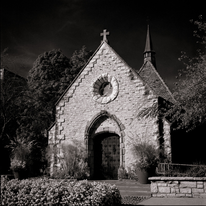 b w, nature, spire, arc, photography, entrance, history, france, built structure, french, stone, marquette university, place of worship, no people, christianity