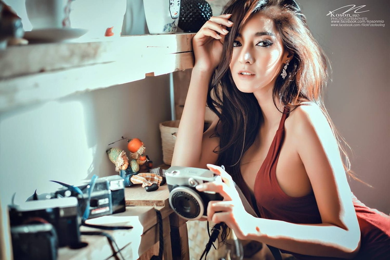 beauty, Koko Rosjares, sitting, one person, Thailand, long hair, looking at camera, beautiful woman, Koson Mio, young women, portrait, fashion, adult, lifestyles