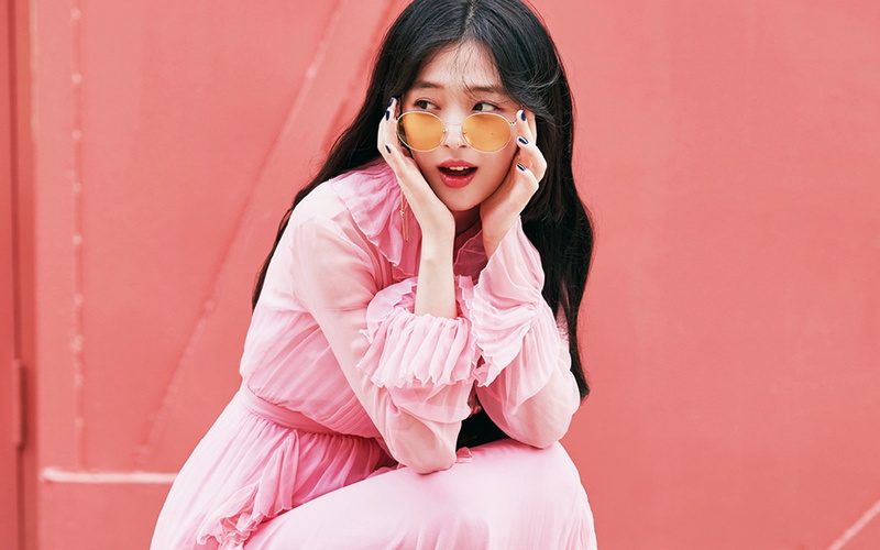 three quarter length, offspring, mouth, women, portrait, girls, child, girl, hairstyle, 4K, mouth open, kpop, sitting, hair, innocence, front view, childhood