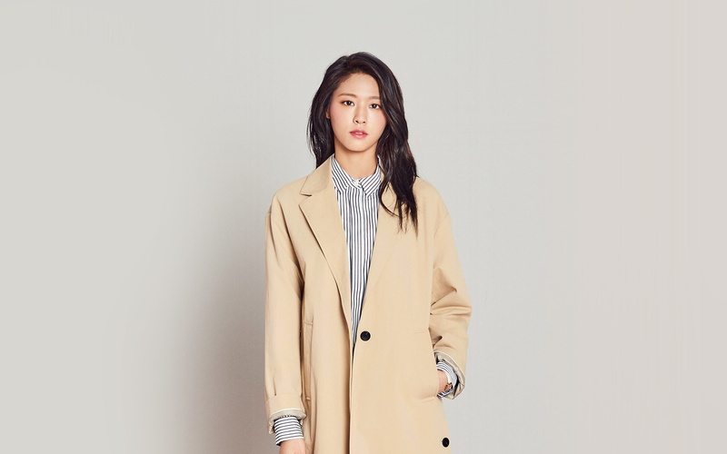 fashion, front view, young women, looking at camera, hairstyle, clothing, girl, asian, young adult, kpop, one person, indoors, standing, adult, seolhyun