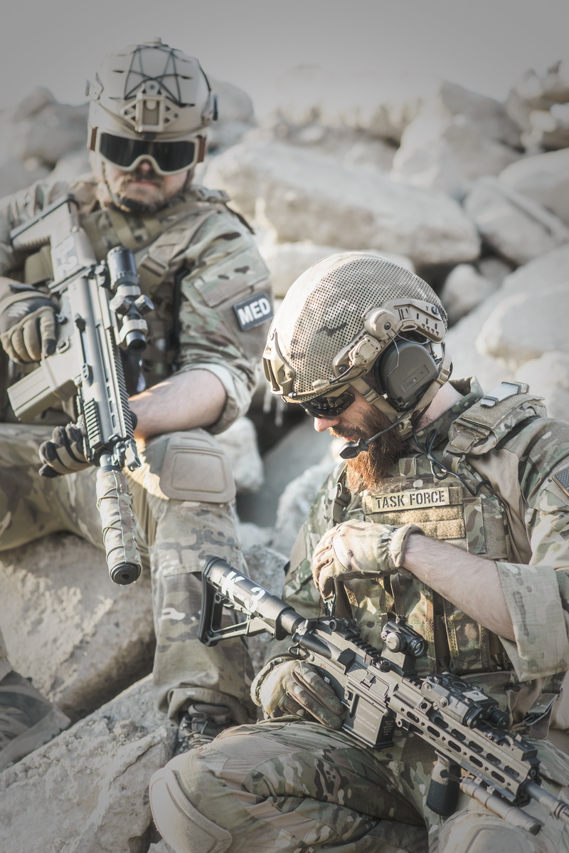 activity, two people, guns, military, government, people, helmet, danger, army soldier, 5K, sand, holding, police, nature, armed forces, adventure travel