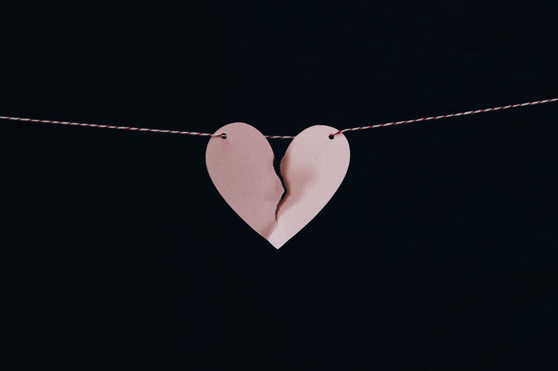 positive emotion, heart, single object, close-up, no people, valentines day - holiday, decor, copy space, emotion, still life, wire, love, 2K, black, string