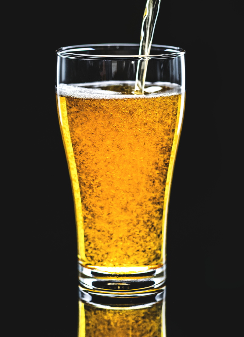 frothy drink, beverage, close, close-up, reflection, ale, black background, alcohol, food and drink, drink, no people, glass, liquor, beer, household equipment
