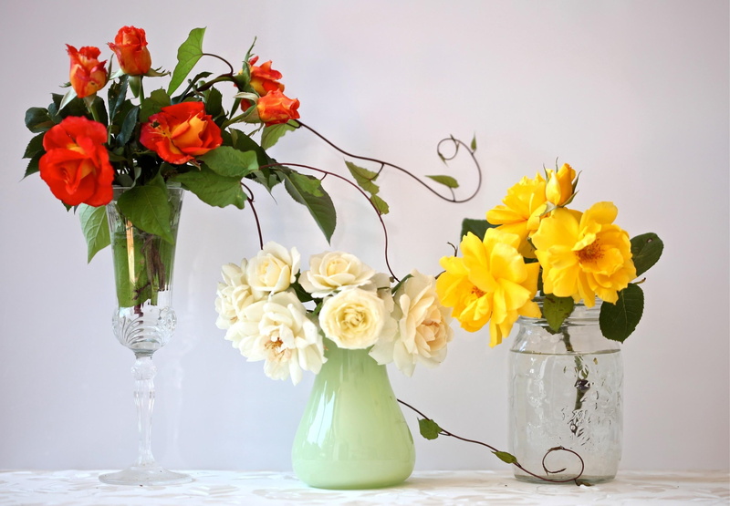 yellow, decor, love, elegance, bunch of flowers, romance, arrangement, roses, color, inflorescence, glass, vulnerability, three, indoors, backgrounds, petal