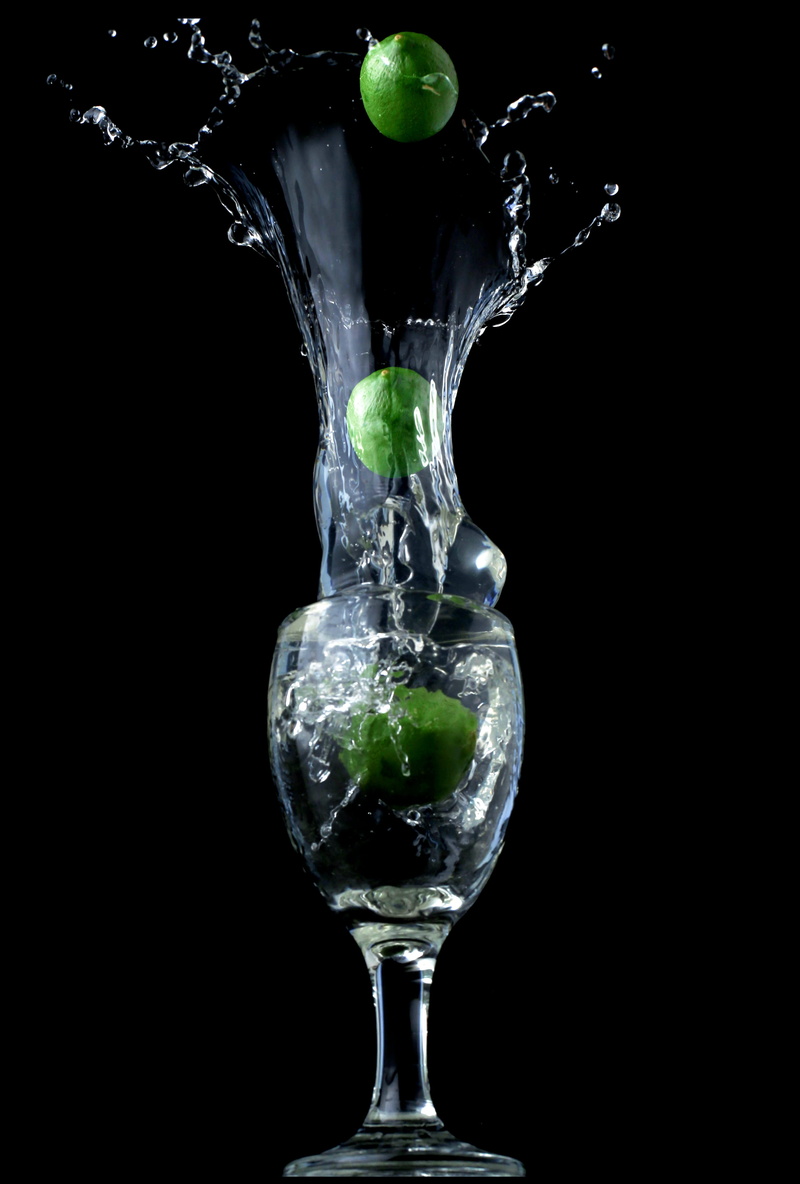 freshness, focus, glass - material, close-up, cocktail, transparent, vodka, black background, purity, wine, clean, clear, no people, drop, photography