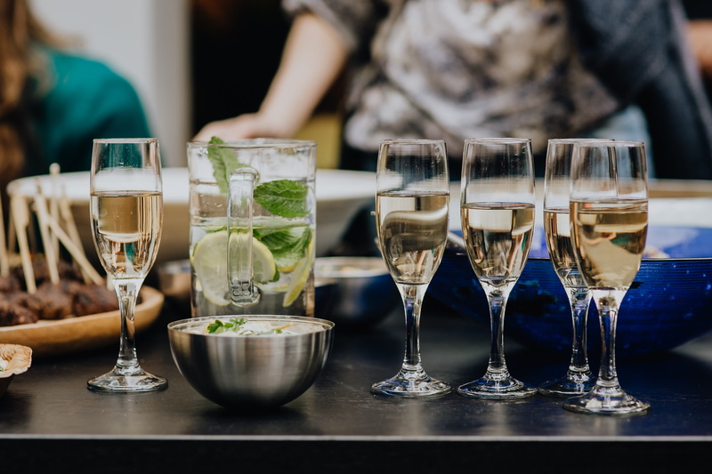 drinking, champagne flute, wineglass, drink, glasses, alcohol, celebration, freshness, drinking glass, food, midsection, bar - drink establishment, white wine