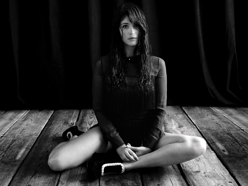 one person, actress, cross-legged, beautiful woman, adult, hair, contemplation, Gemma Arterton, young women, full length, wood - material, casual clothing
