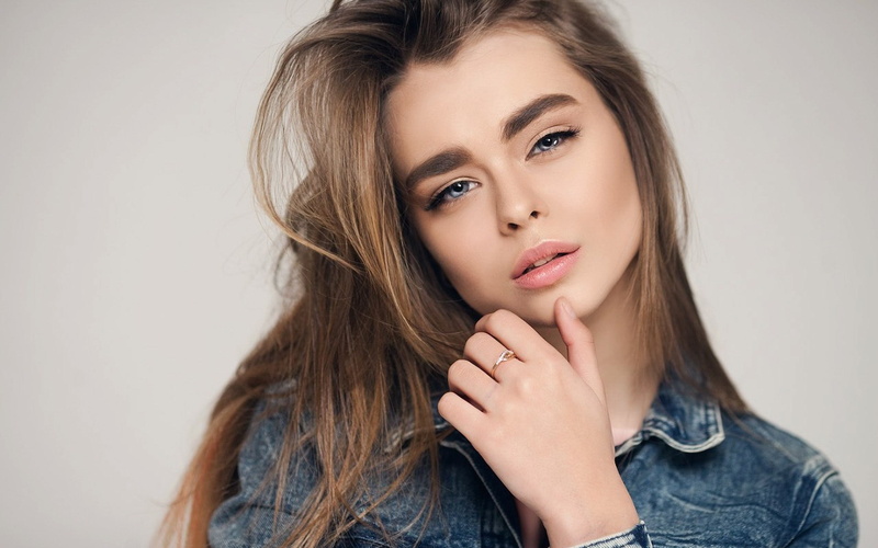 portrait, adult, hand, pretty girl images 1920x1200, contemplation, beautiful woman, headshot, beautiful people, long hair, body part, beauty, young adult