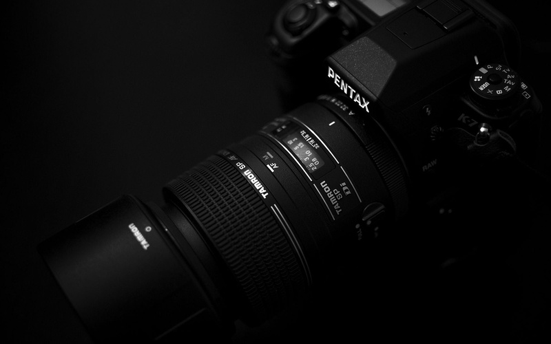 image, black, camera - Photographic Equipment, lens - eye, logo, old-fashioned, black background, old, studio Shot, video, close-up, slr camera, backgrounds